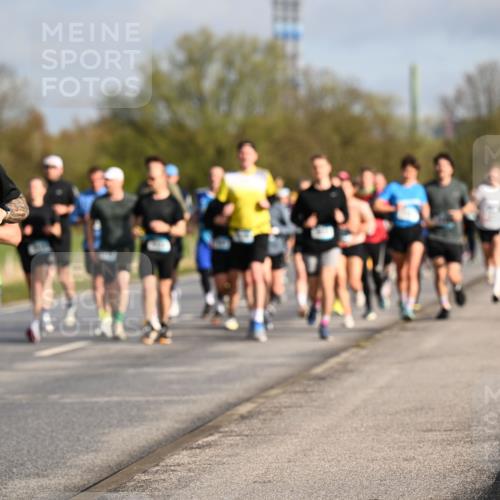 12.04.2026 - 45. Internationalen Wilhelmsburger Insellauf Dr. Thomas Lammeyer http://msf.ph/oto/9433187 12.04.2026 09:17:14 Laufen 2379 meine-sportfotos.de
