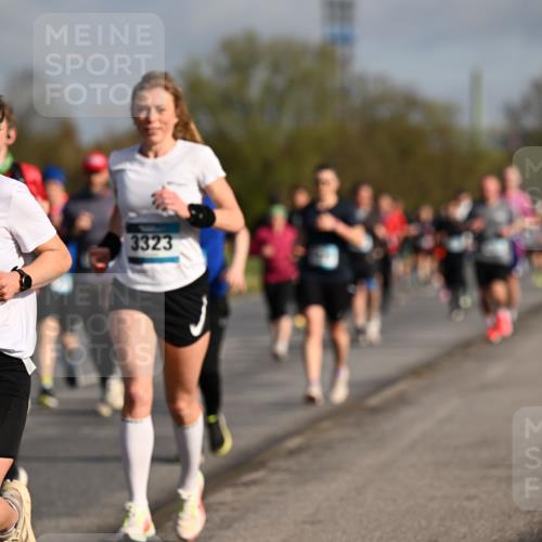 12.04.2026 - 45. Internationalen Wilhelmsburger Insellauf Dr. Thomas Lammeyer http://msf.ph/oto/9433230 12.04.2026 09:17:22 Laufen 3670, 3323 meine-sportfotos.de