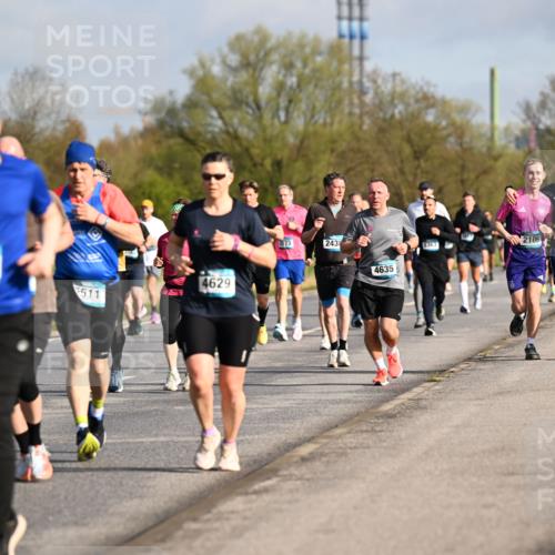 12.04.2026 - 45. Internationalen Wilhelmsburger Insellauf Dr. Thomas Lammeyer http://msf.ph/oto/9433242 12.04.2026 09:17:24 Laufen 54706, 5416, 511, 4629, 173, 2438, 4635, 5363, 2106, 2105 meine-sportfotos.de