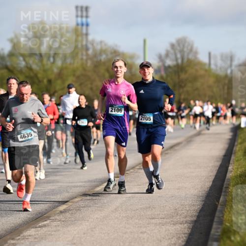 12.04.2026 - 45. Internationalen Wilhelmsburger Insellauf Dr. Thomas Lammeyer http://msf.ph/oto/9433254 12.04.2026 09:17:27 Laufen 2106, 2105, 4635 meine-sportfotos.de