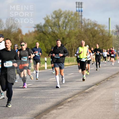 12.04.2026 - 45. Internationalen Wilhelmsburger Insellauf Dr. Thomas Lammeyer http://msf.ph/oto/9433283 12.04.2026 09:17:32 Laufen 4009, 5824, 5560, 3747, 29, 3480, 5363 meine-sportfotos.de
