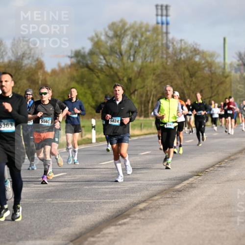12.04.2026 - 45. Internationalen Wilhelmsburger Insellauf Dr. Thomas Lammeyer http://msf.ph/oto/9433284 12.04.2026 09:17:33 Laufen 3480, 5363, 920, 5560, 5824, 3747 meine-sportfotos.de