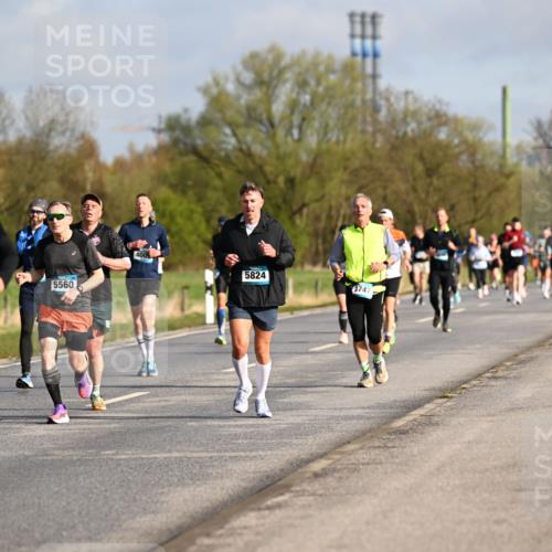 12.04.2026 - 45. Internationalen Wilhelmsburger Insellauf Dr. Thomas Lammeyer http://msf.ph/oto/9433287 12.04.2026 09:17:33 Laufen 5363, 5560, 480, 400, 5824, 3747 meine-sportfotos.de