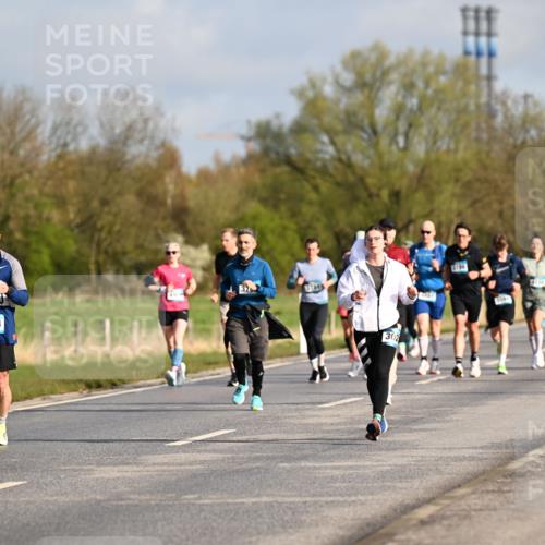 12.04.2026 - 45. Internationalen Wilhelmsburger Insellauf Dr. Thomas Lammeyer http://msf.ph/oto/9433328 12.04.2026 09:17:46 Laufen 5489, 3894, 32, 30, 4501, 4755 meine-sportfotos.de