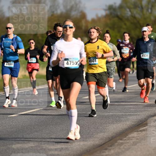 12.04.2026 - 45. Internationalen Wilhelmsburger Insellauf Dr. Thomas Lammeyer http://msf.ph/oto/9433346 12.04.2026 09:17:55 Laufen 3785, 4481, 4913, 5, 3947, 4755, 4501, 4531 meine-sportfotos.de