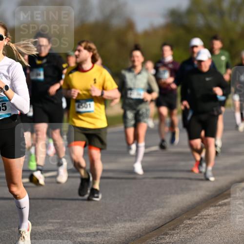 12.04.2026 - 45. Internationalen Wilhelmsburger Insellauf Dr. Thomas Lammeyer http://msf.ph/oto/9433352 12.04.2026 09:17:56 Laufen 4755, 4501 meine-sportfotos.de