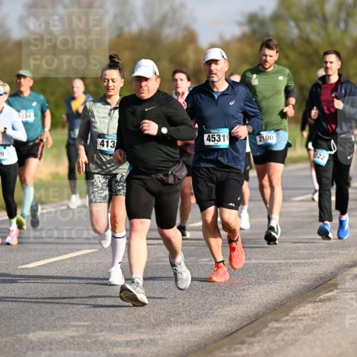 12.04.2026 - 45. Internationalen Wilhelmsburger Insellauf Dr. Thomas Lammeyer http://msf.ph/oto/9433358 12.04.2026 09:17:57 Laufen 4531, 2100, 413, 022, 5359, 4501 meine-sportfotos.de
