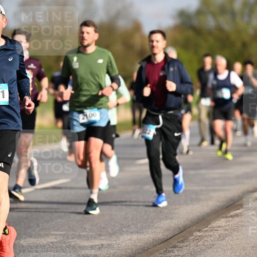 12.04.2026 - 45. Internationalen Wilhelmsburger Insellauf Dr. Thomas Lammeyer http://msf.ph/oto/9433371 12.04.2026 09:17:59 Laufen 4531, 2100 meine-sportfotos.de