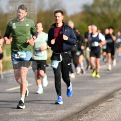 12.04.2026 - 45. Internationalen Wilhelmsburger Insellauf Dr. Thomas Lammeyer http://msf.ph/oto/9433374 12.04.2026 09:18:00 Laufen 3937, 2100 meine-sportfotos.de