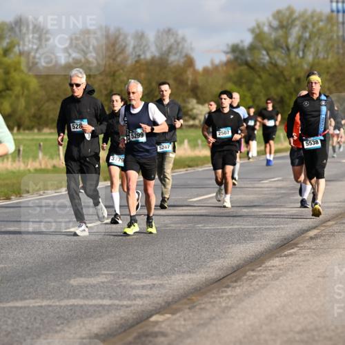 12.04.2026 - 45. Internationalen Wilhelmsburger Insellauf Dr. Thomas Lammeyer http://msf.ph/oto/9433382 12.04.2026 09:18:03 Laufen 2039, 528, 3779, 5299, 5247, 2507, 5538 meine-sportfotos.de