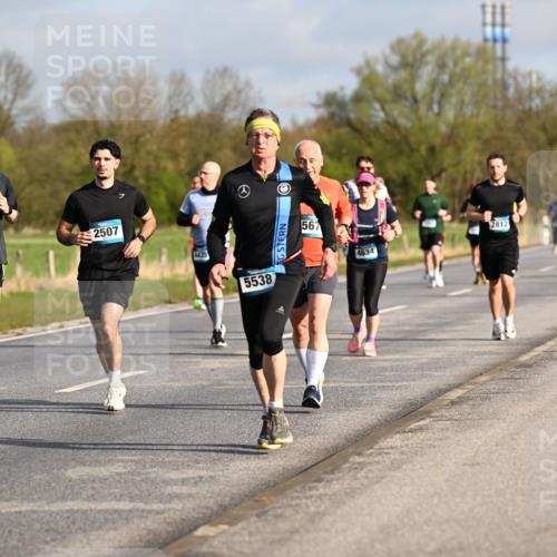 12.04.2026 - 45. Internationalen Wilhelmsburger Insellauf Dr. Thomas Lammeyer http://msf.ph/oto/9433393 12.04.2026 09:18:06 Laufen 5341, 5247, 2507, 4435, 5538, 567, 4634, 2812 meine-sportfotos.de