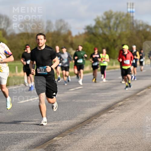 12.04.2026 - 45. Internationalen Wilhelmsburger Insellauf Dr. Thomas Lammeyer http://msf.ph/oto/9433412 12.04.2026 09:18:11 Laufen 4634, 2812 meine-sportfotos.de