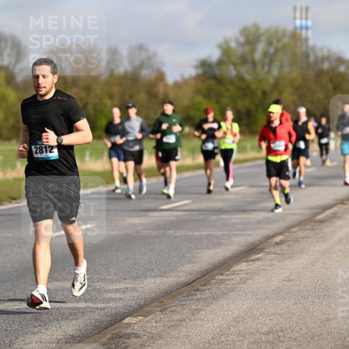 12.04.2026 - 45. Internationalen Wilhelmsburger Insellauf Dr. Thomas Lammeyer http://msf.ph/oto/9433415 12.04.2026 09:18:11 Laufen 4062, 2812 meine-sportfotos.de
