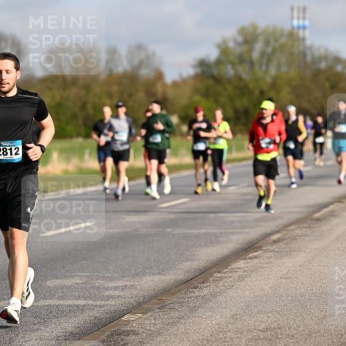 12.04.2026 - 45. Internationalen Wilhelmsburger Insellauf Dr. Thomas Lammeyer http://msf.ph/oto/9433416 12.04.2026 09:18:12 Laufen 2812 meine-sportfotos.de