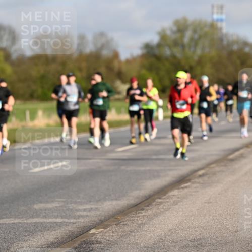 12.04.2026 - 45. Internationalen Wilhelmsburger Insellauf Dr. Thomas Lammeyer http://msf.ph/oto/9433421 12.04.2026 09:18:12 Laufen 2 meine-sportfotos.de