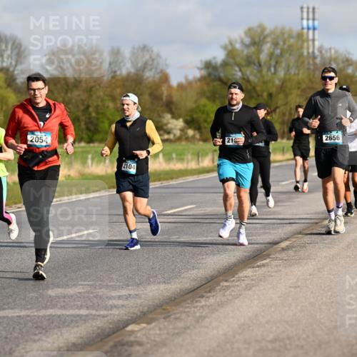 12.04.2026 - 45. Internationalen Wilhelmsburger Insellauf Dr. Thomas Lammeyer http://msf.ph/oto/9433457 12.04.2026 09:18:18 Laufen 543, 3256, 2054, 2104, 216, 2656 meine-sportfotos.de