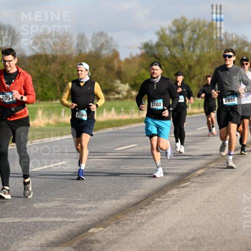 12.04.2026 - 45. Internationalen Wilhelmsburger Insellauf Dr. Thomas Lammeyer http://msf.ph/oto/9433459 12.04.2026 09:18:18 Laufen 3256, 2054, 2656, 2102, 2104 meine-sportfotos.de