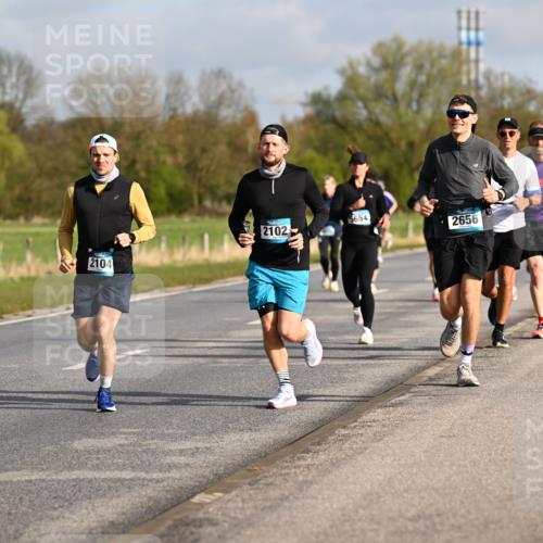 12.04.2026 - 45. Internationalen Wilhelmsburger Insellauf Dr. Thomas Lammeyer http://msf.ph/oto/9433464 12.04.2026 09:18:19 Laufen 205, 2104, 5654, 2102, 2656 meine-sportfotos.de