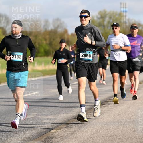 12.04.2026 - 45. Internationalen Wilhelmsburger Insellauf Dr. Thomas Lammeyer http://msf.ph/oto/9433475 12.04.2026 09:18:21 Laufen 2102, 2656 meine-sportfotos.de