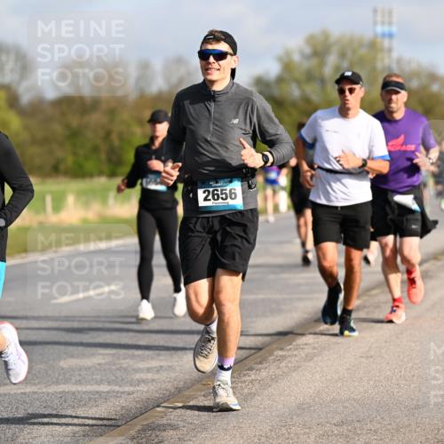 12.04.2026 - 45. Internationalen Wilhelmsburger Insellauf Dr. Thomas Lammeyer http://msf.ph/oto/9433479 12.04.2026 09:18:21 Laufen 2102, 2656 meine-sportfotos.de
