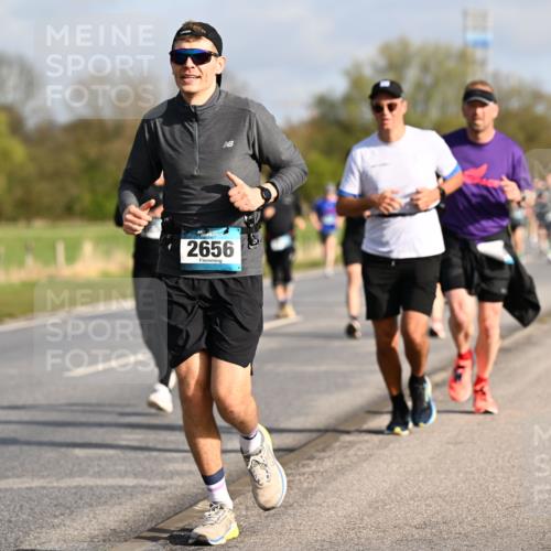 12.04.2026 - 45. Internationalen Wilhelmsburger Insellauf Dr. Thomas Lammeyer http://msf.ph/oto/9433482 12.04.2026 09:18:22 Laufen 2656 meine-sportfotos.de