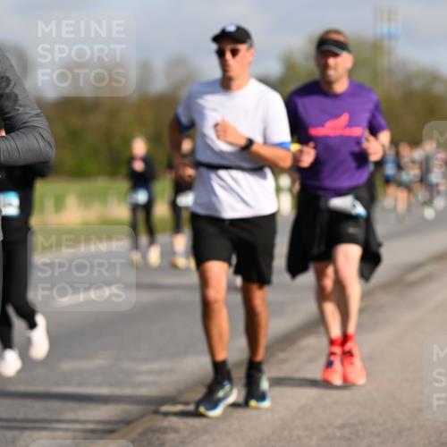 12.04.2026 - 45. Internationalen Wilhelmsburger Insellauf Dr. Thomas Lammeyer http://msf.ph/oto/9433488 12.04.2026 09:18:23 Laufen 45, 2656 meine-sportfotos.de