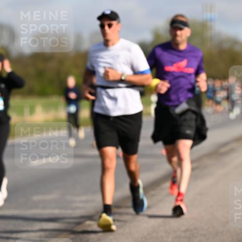 12.04.2026 - 45. Internationalen Wilhelmsburger Insellauf Dr. Thomas Lammeyer http://msf.ph/oto/9433489 12.04.2026 09:18:23 Laufen 56 meine-sportfotos.de