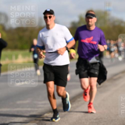 12.04.2026 - 45. Internationalen Wilhelmsburger Insellauf Dr. Thomas Lammeyer http://msf.ph/oto/9433490 12.04.2026 09:18:23 Laufen  meine-sportfotos.de