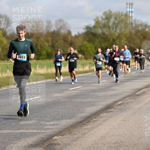 12.04.2026 - 45. Internationalen Wilhelmsburger Insellauf Dr. Thomas Lammeyer http://msf.ph/oto/9433520 12.04.2026 09:18:29 Laufen 3653 meine-sportfotos.de