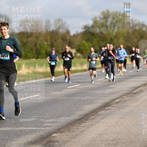 12.04.2026 - 45. Internationalen Wilhelmsburger Insellauf Dr. Thomas Lammeyer http://msf.ph/oto/9433523 12.04.2026 09:18:29 Laufen 3653 meine-sportfotos.de