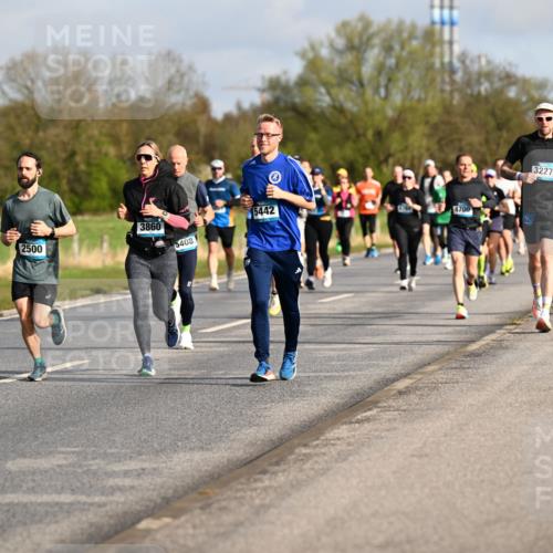 12.04.2026 - 45. Internationalen Wilhelmsburger Insellauf Dr. Thomas Lammeyer http://msf.ph/oto/9433537 12.04.2026 09:18:33 Laufen 4982, 2500, 3860, 5408, 5442, 4700, 3227, 4785 meine-sportfotos.de