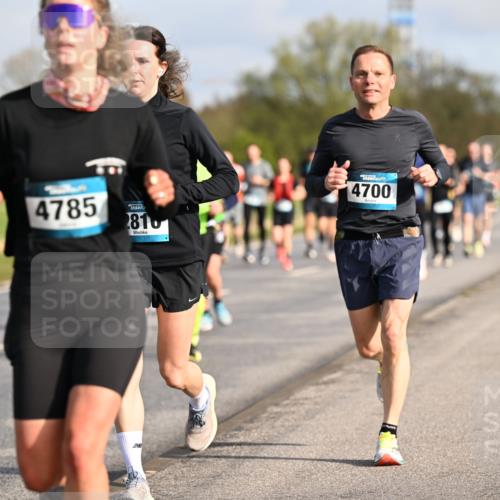 12.04.2026 - 45. Internationalen Wilhelmsburger Insellauf Dr. Thomas Lammeyer http://msf.ph/oto/9433585 12.04.2026 09:18:41 Laufen 4785, 810, 4700, 28 meine-sportfotos.de