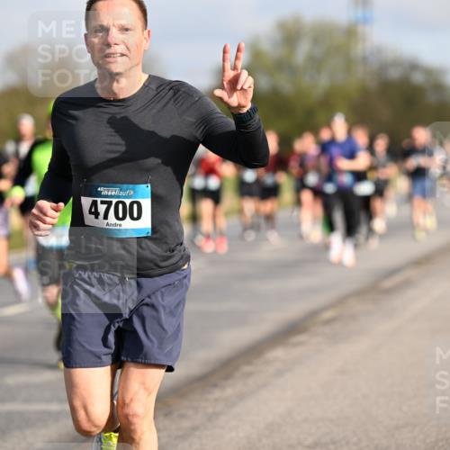 12.04.2026 - 45. Internationalen Wilhelmsburger Insellauf Dr. Thomas Lammeyer http://msf.ph/oto/9433593 12.04.2026 09:18:42 Laufen 3, 4700 meine-sportfotos.de