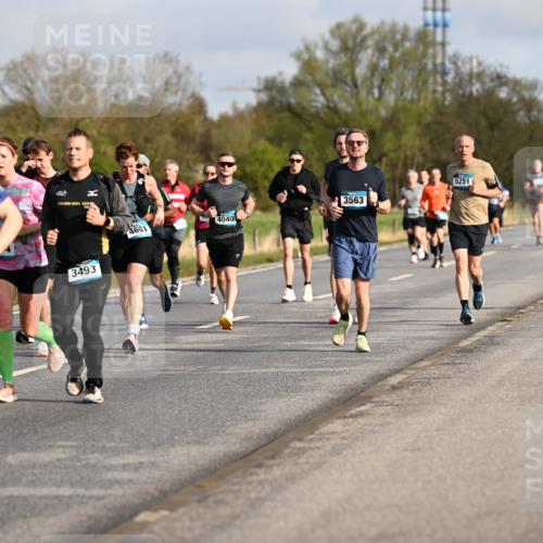 12.04.2026 - 45. Internationalen Wilhelmsburger Insellauf Dr. Thomas Lammeyer http://msf.ph/oto/9433633 12.04.2026 09:18:48 Laufen 3493, 4681, 4040, 3563, 5251, 5347 meine-sportfotos.de