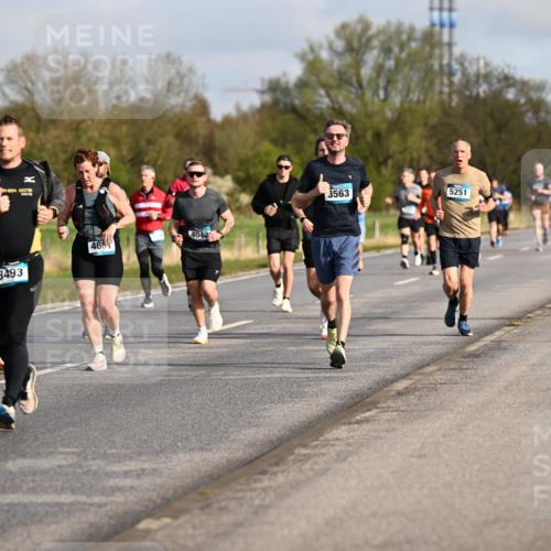 12.04.2026 - 45. Internationalen Wilhelmsburger Insellauf Dr. Thomas Lammeyer http://msf.ph/oto/9433637 12.04.2026 09:18:49 Laufen 3494, 3493, 4040, 46, 3563, 5251, 5347 meine-sportfotos.de