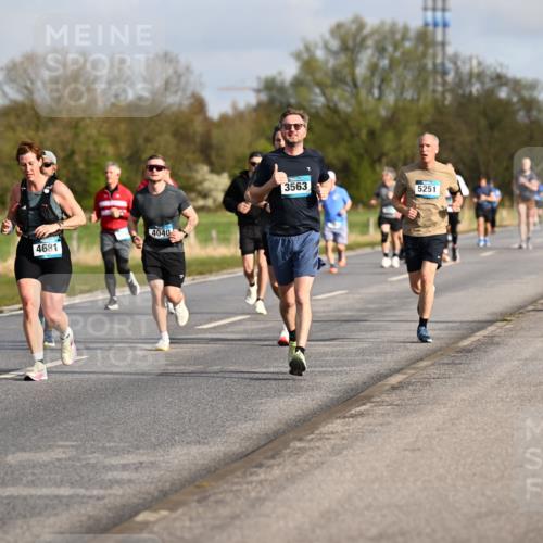 12.04.2026 - 45. Internationalen Wilhelmsburger Insellauf Dr. Thomas Lammeyer http://msf.ph/oto/9433642 12.04.2026 09:18:50 Laufen 4040, 4681, 3493, 3563, 5251, 5347 meine-sportfotos.de