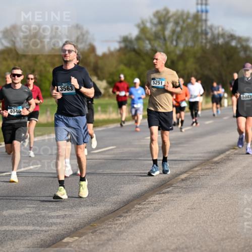 12.04.2026 - 45. Internationalen Wilhelmsburger Insellauf Dr. Thomas Lammeyer http://msf.ph/oto/9433653 12.04.2026 09:18:51 Laufen 4040, 4681, 3563, 5251, 5347 meine-sportfotos.de