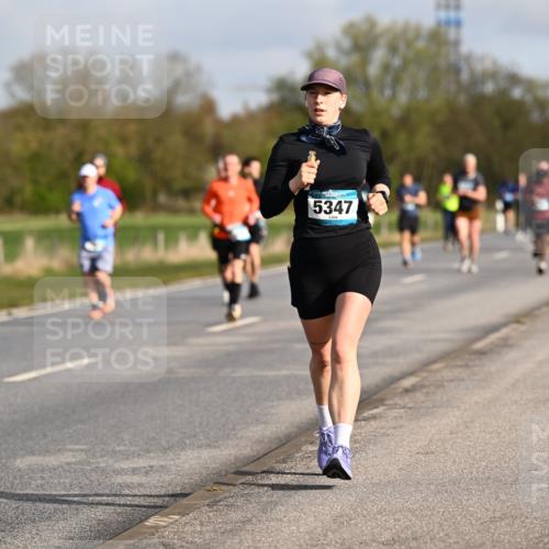 12.04.2026 - 45. Internationalen Wilhelmsburger Insellauf Dr. Thomas Lammeyer http://msf.ph/oto/9433678 12.04.2026 09:18:56 Laufen 5347 meine-sportfotos.de
