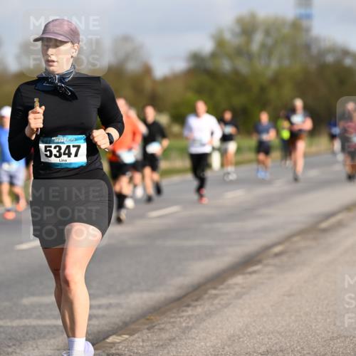 12.04.2026 - 45. Internationalen Wilhelmsburger Insellauf Dr. Thomas Lammeyer http://msf.ph/oto/9433686 12.04.2026 09:18:57 Laufen 5347 meine-sportfotos.de