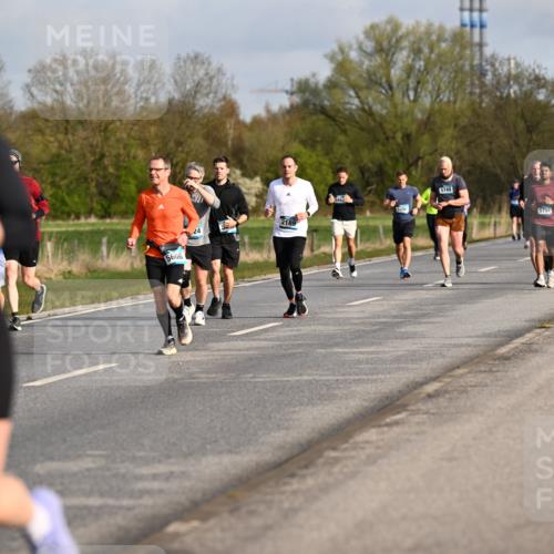 12.04.2026 - 45. Internationalen Wilhelmsburger Insellauf Dr. Thomas Lammeyer http://msf.ph/oto/9433688 12.04.2026 09:18:58 Laufen 11547, 2189, 24, 50, 5606, 5286, 5749, 5756 meine-sportfotos.de