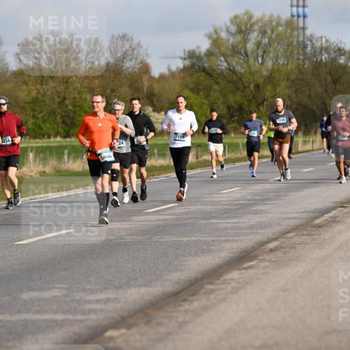 12.04.2026 - 45. Internationalen Wilhelmsburger Insellauf Dr. Thomas Lammeyer http://msf.ph/oto/9433689 12.04.2026 09:18:58 Laufen 3450, 3834, 5407, 2189, 5286, 24, 5606, 5749, 575 meine-sportfotos.de