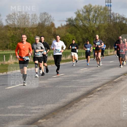 12.04.2026 - 45. Internationalen Wilhelmsburger Insellauf Dr. Thomas Lammeyer http://msf.ph/oto/9433695 12.04.2026 09:18:59 Laufen 3450, 3834, 3224, 56, 2189, 5286, 5, 5749, 5756 meine-sportfotos.de