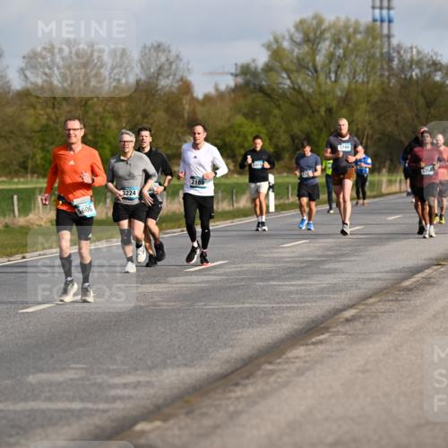 12.04.2026 - 45. Internationalen Wilhelmsburger Insellauf Dr. Thomas Lammeyer http://msf.ph/oto/9433696 12.04.2026 09:18:59 Laufen 3450, 3834, 3224, 5606, 2189, 5749, 5756 meine-sportfotos.de