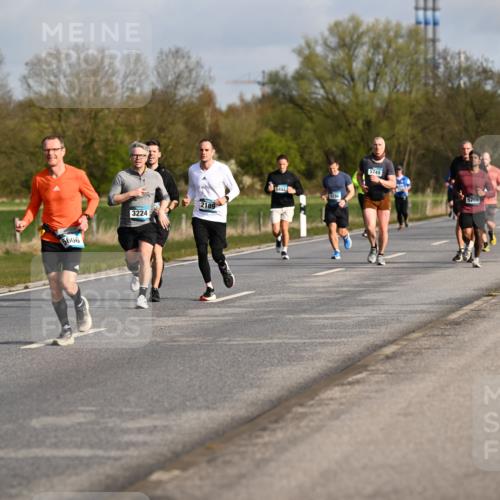 12.04.2026 - 45. Internationalen Wilhelmsburger Insellauf Dr. Thomas Lammeyer http://msf.ph/oto/9433698 12.04.2026 09:18:59 Laufen 3450, 3834, 5606, 2189, 3224, 5402, 6286, 5749, 5756 meine-sportfotos.de