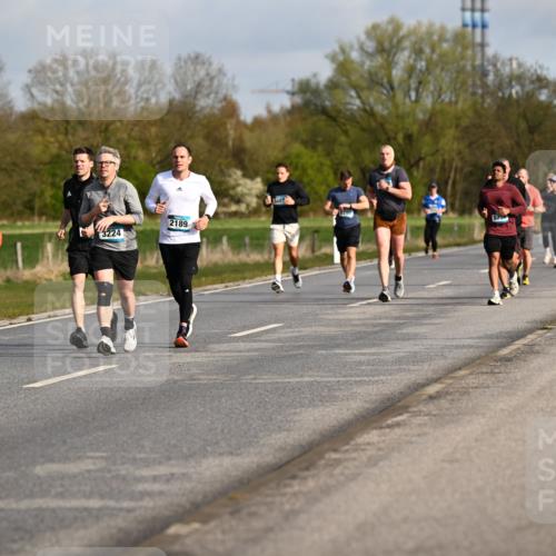 12.04.2026 - 45. Internationalen Wilhelmsburger Insellauf Dr. Thomas Lammeyer http://msf.ph/oto/9433704 12.04.2026 09:19:00 Laufen 3224, 2189, 5606 meine-sportfotos.de