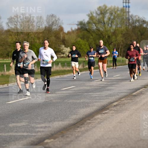 12.04.2026 - 45. Internationalen Wilhelmsburger Insellauf Dr. Thomas Lammeyer http://msf.ph/oto/9433705 12.04.2026 09:19:00 Laufen 5606, 5691, 322, 2189, 5749, 5756 meine-sportfotos.de