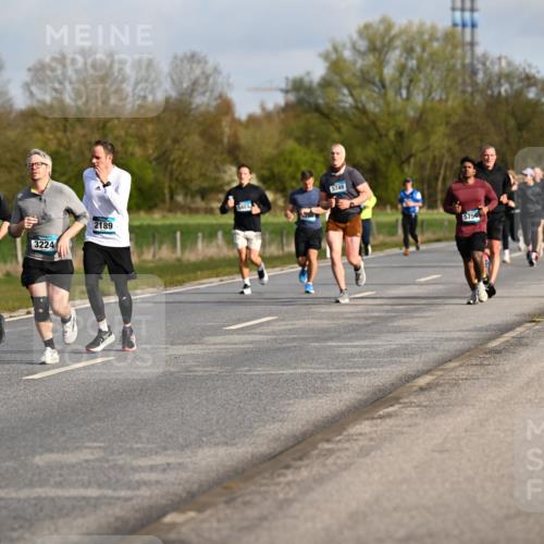 12.04.2026 - 45. Internationalen Wilhelmsburger Insellauf Dr. Thomas Lammeyer http://msf.ph/oto/9433711 12.04.2026 09:19:01 Laufen 569, 3224, 2189, 5749, 5756 meine-sportfotos.de