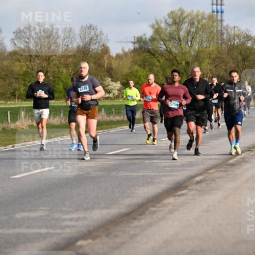 12.04.2026 - 45. Internationalen Wilhelmsburger Insellauf Dr. Thomas Lammeyer http://msf.ph/oto/9433732 12.04.2026 09:19:04 Laufen 520, 5749, 3553, 3174, 2190, 5756 meine-sportfotos.de