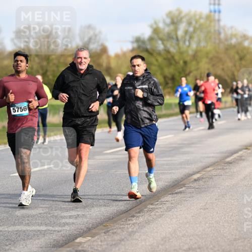 12.04.2026 - 45. Internationalen Wilhelmsburger Insellauf Dr. Thomas Lammeyer http://msf.ph/oto/9433760 12.04.2026 09:19:09 Laufen 1190, 5756, 2026 meine-sportfotos.de