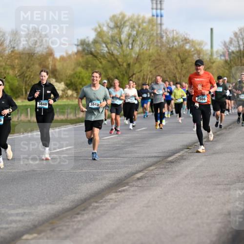 12.04.2026 - 45. Internationalen Wilhelmsburger Insellauf Dr. Thomas Lammeyer http://msf.ph/oto/9433831 12.04.2026 09:19:21 Laufen 3408, 3416, 6, 2122, 1141, 3848, 2986, 3849, 3363 meine-sportfotos.de